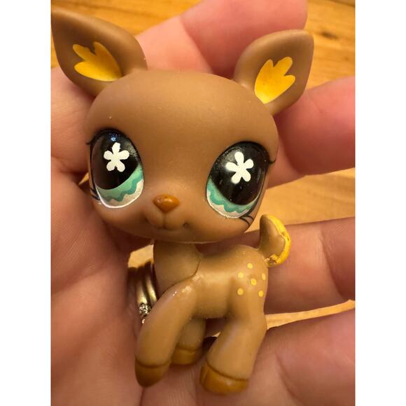 Littlest Pet Shop Deer #670 - Picture 1 of 3